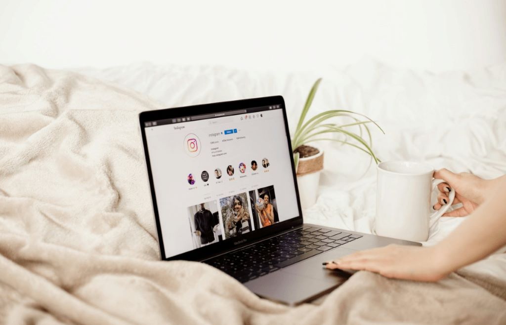 How to Use Influencers to Increase Online Sales